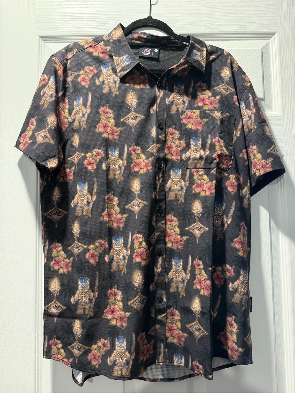 Men's Short-Sleeve Black Floral & Tiki Print Button-Down Shirt